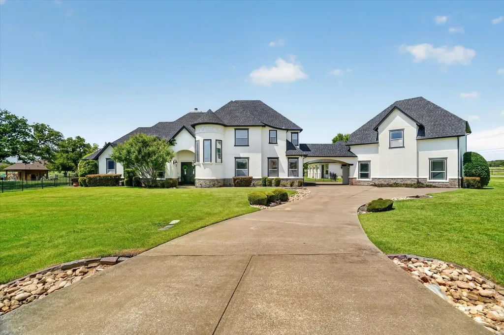 1717 Taylor Bridge Court Burleson TX 76028
