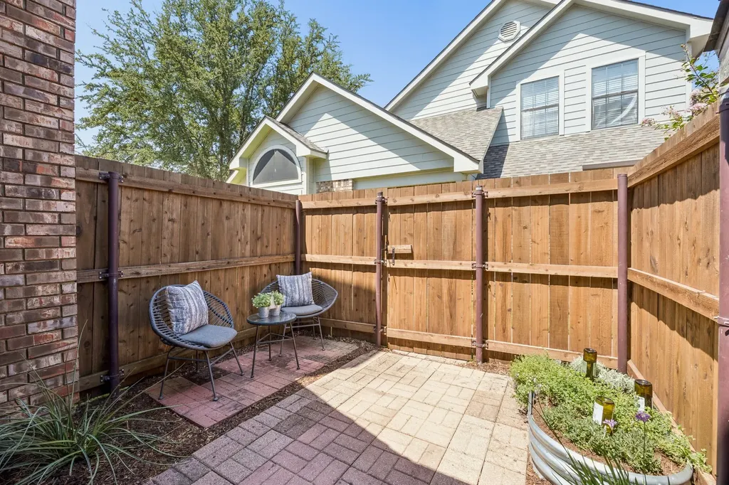 449 Harris Street Coppell TX 75019
