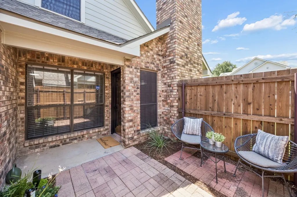 449 Harris Street Coppell TX 75019