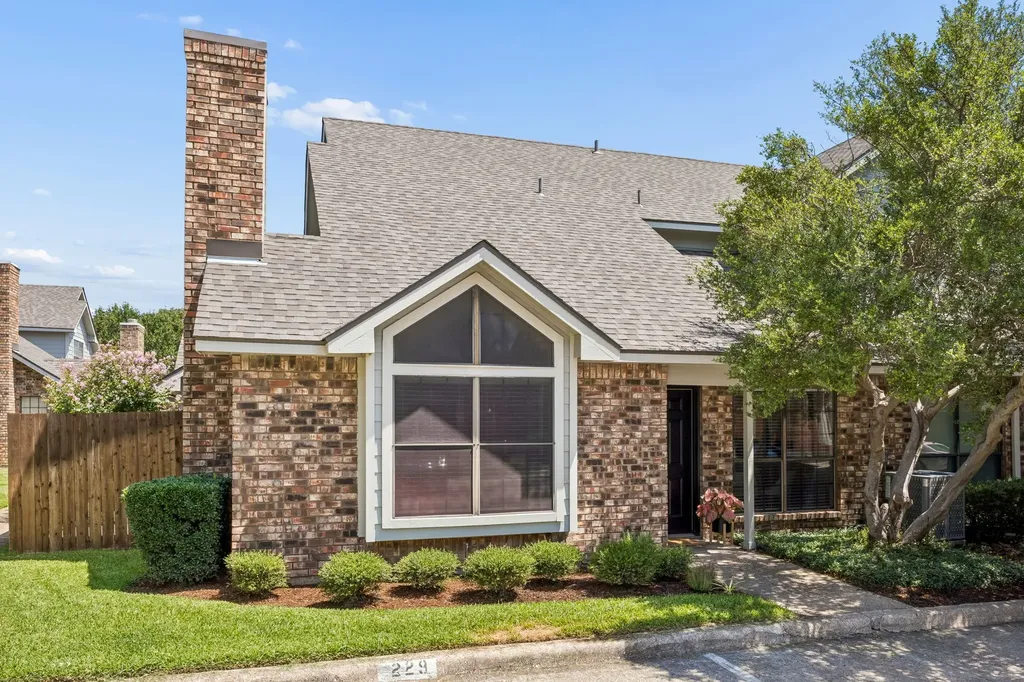 449 Harris Street Coppell TX 75019