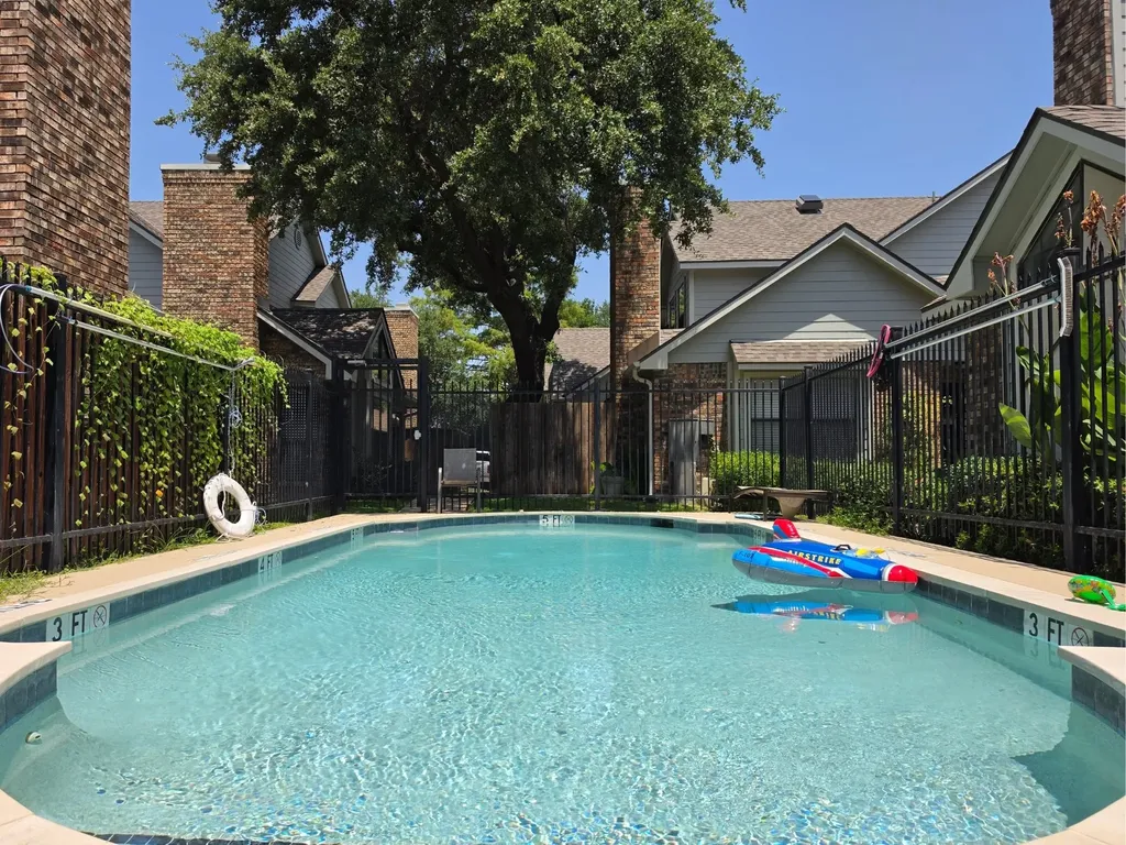 449 Harris Street Coppell TX 75019
