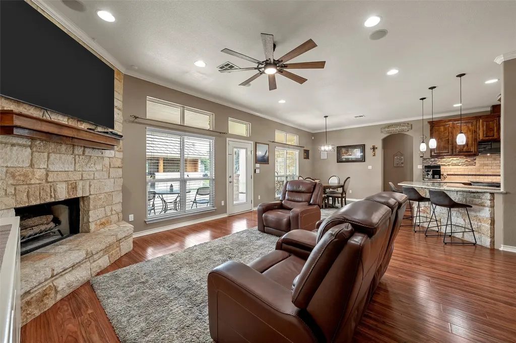 1117 Downsville Road Robinson TX 76706