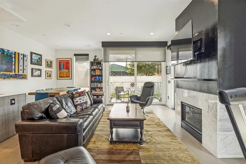 3923 Cole Avenue Dallas TX 75204