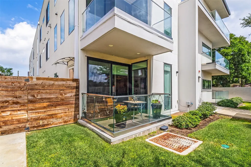 3923 Cole Avenue Dallas TX 75204