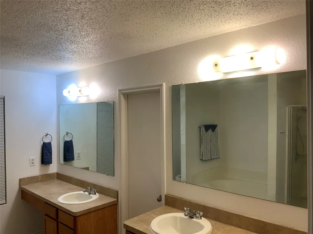 305 Daisy Lane Wilmer TX 75172