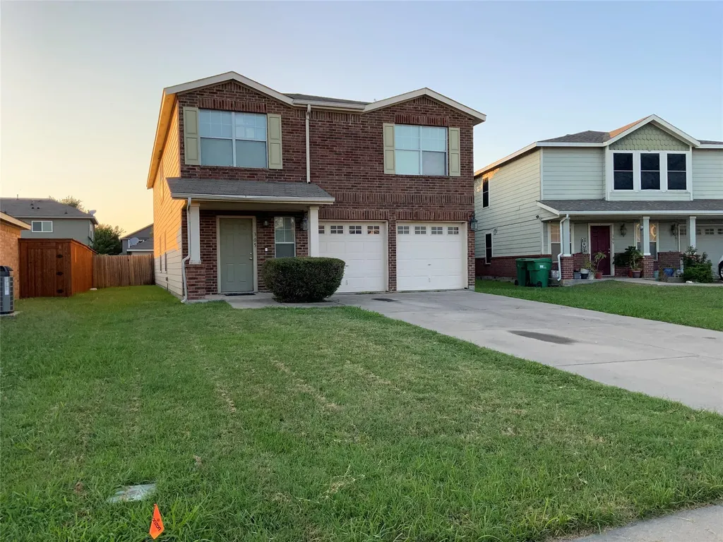 305 Daisy Lane Wilmer TX 75172
