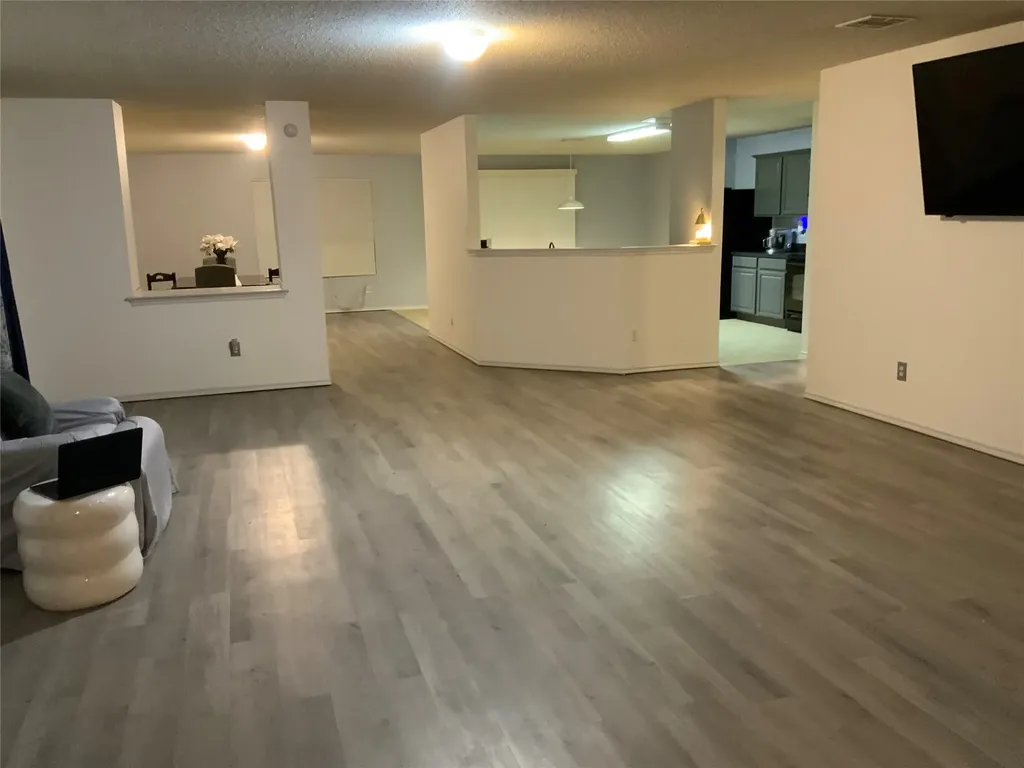 305 Daisy Lane Wilmer TX 75172