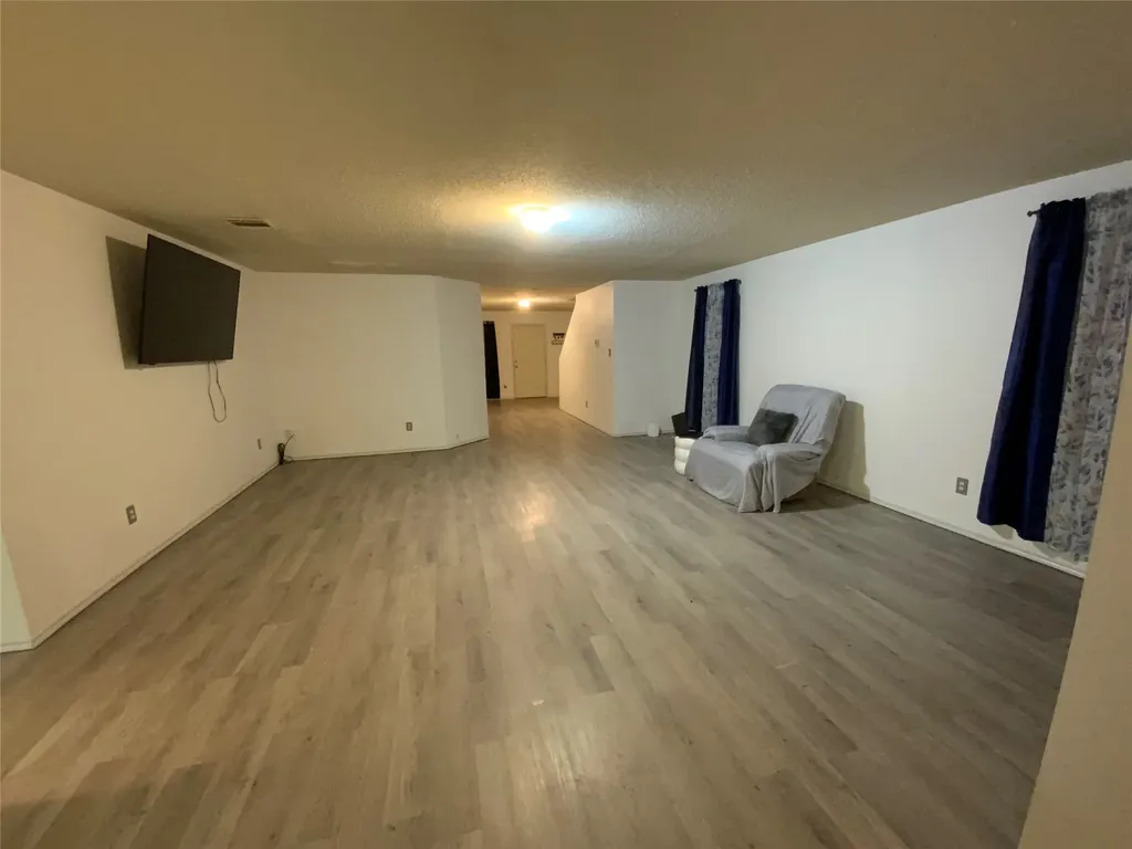 305 Daisy Lane Wilmer TX 75172