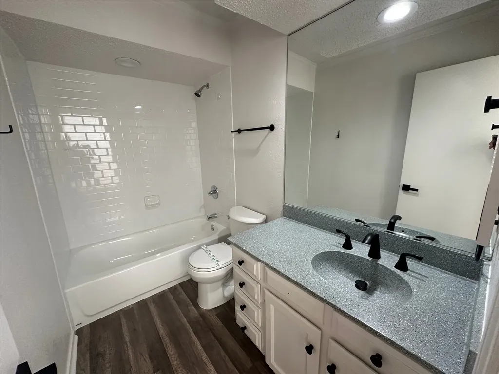 3231 Elizabeth Street Dallas TX 75204
