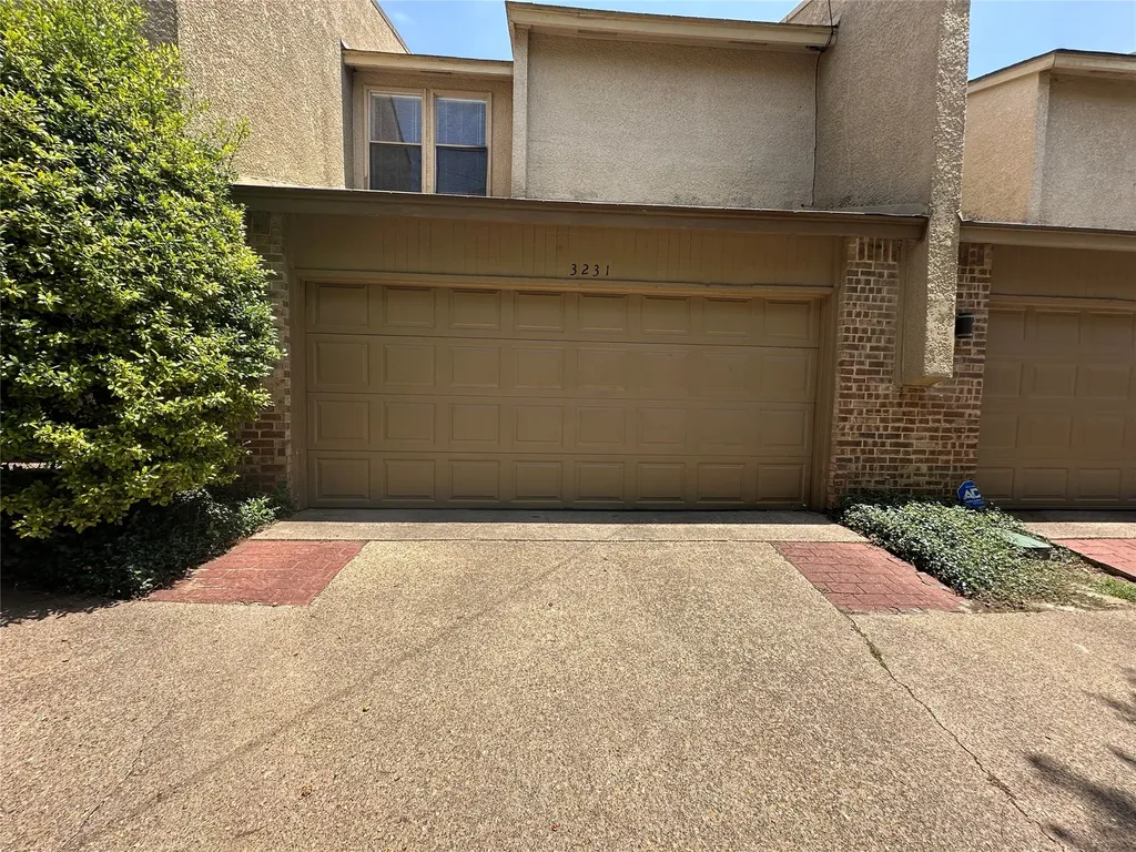 3231 Elizabeth Street Dallas TX 75204