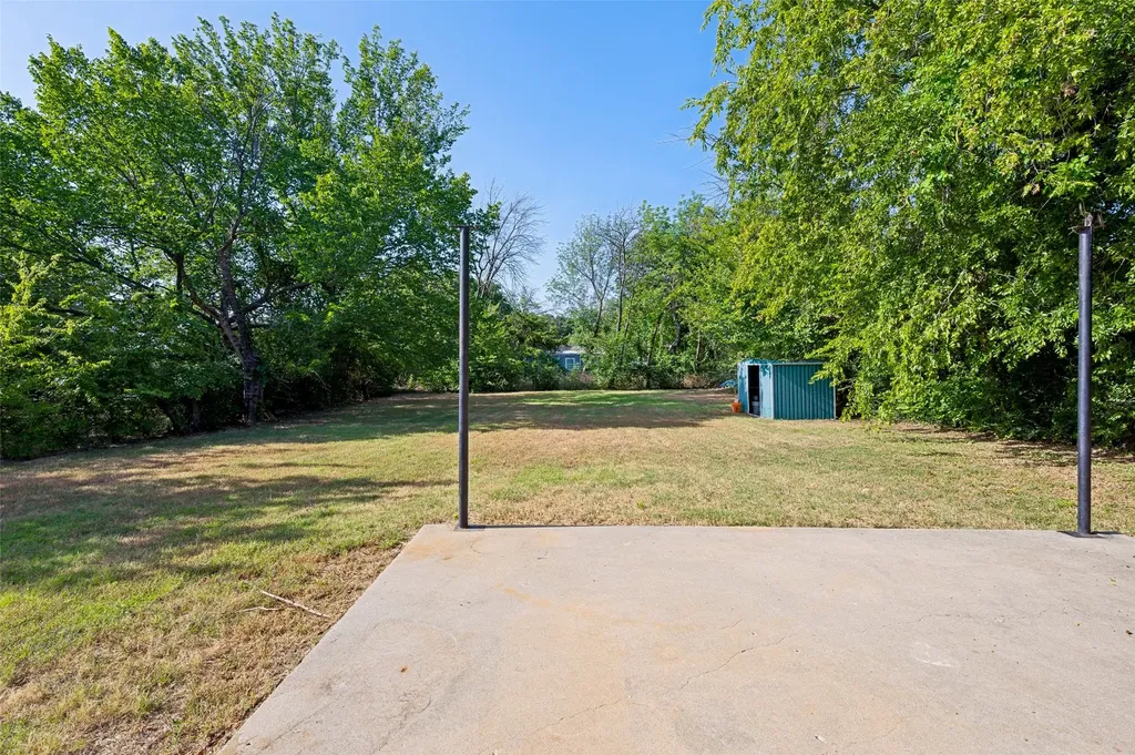 1608 Wayne Street Denton TX 76209