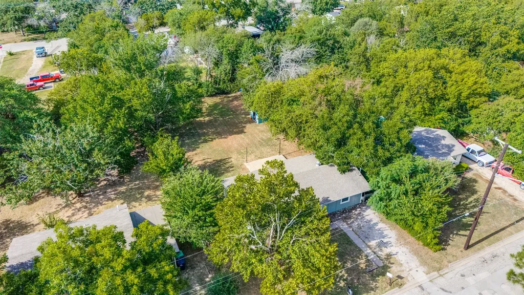 1608 Wayne Street Denton TX 76209