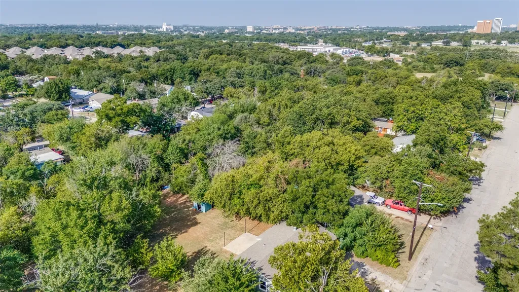 1608 Wayne Street Denton TX 76209
