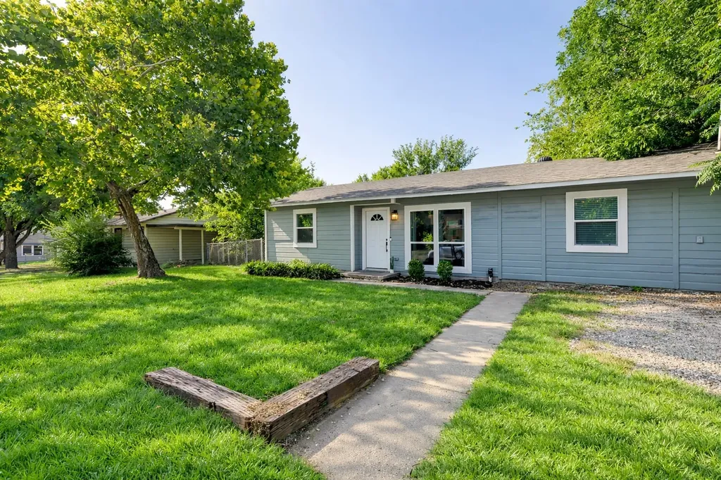 1608 Wayne Street Denton TX 76209