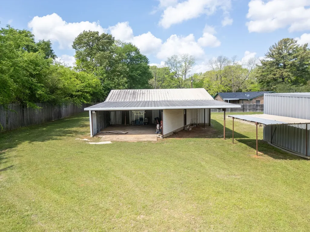 1006 Spring Street Longview TX 75604