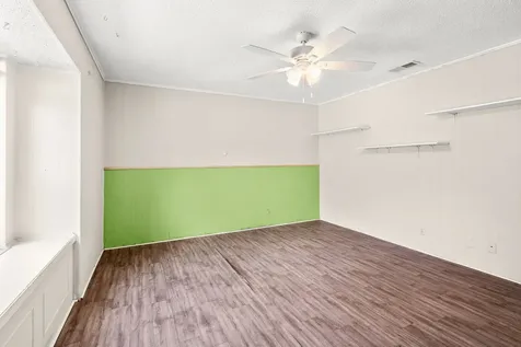 1006 Spring Street Longview TX 75604