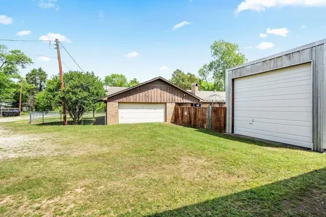 1006 Spring Street Longview TX 75604