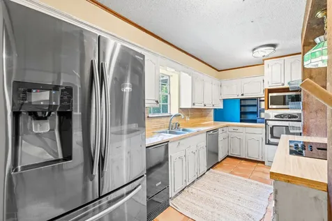 1006 Spring Street Longview TX 75604
