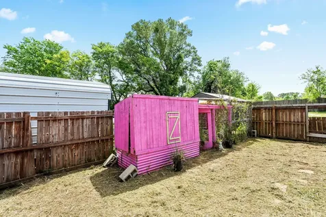 1006 Spring Street Longview TX 75604