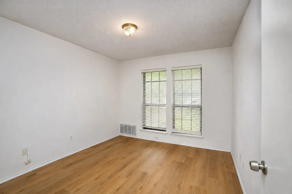 1508 Woodoak Drive Richardson TX 75082