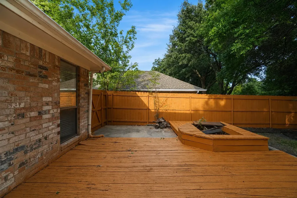 1508 Woodoak Drive Richardson TX 75082