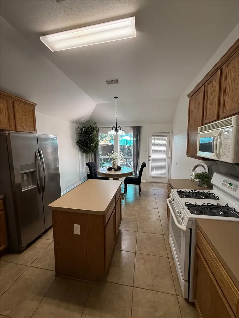 330 Granger Circle Argyle TX 76226