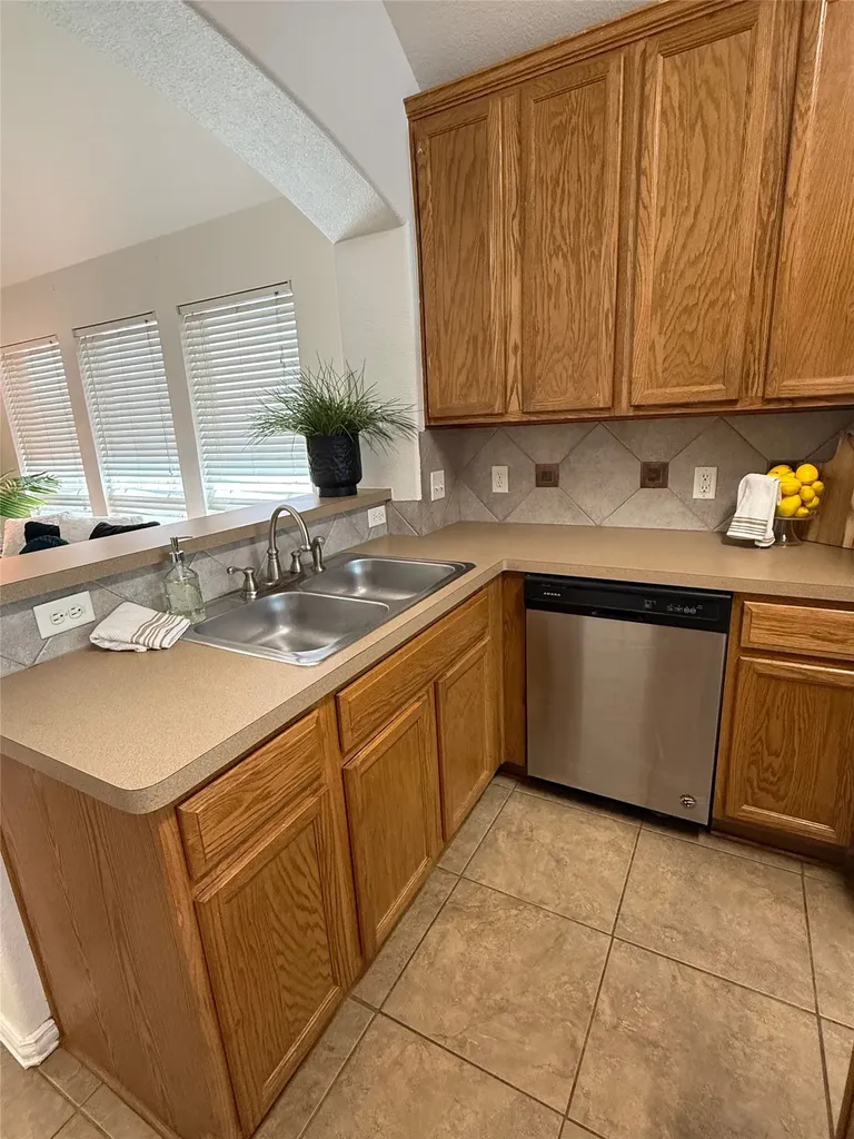330 Granger Circle Argyle TX 76226