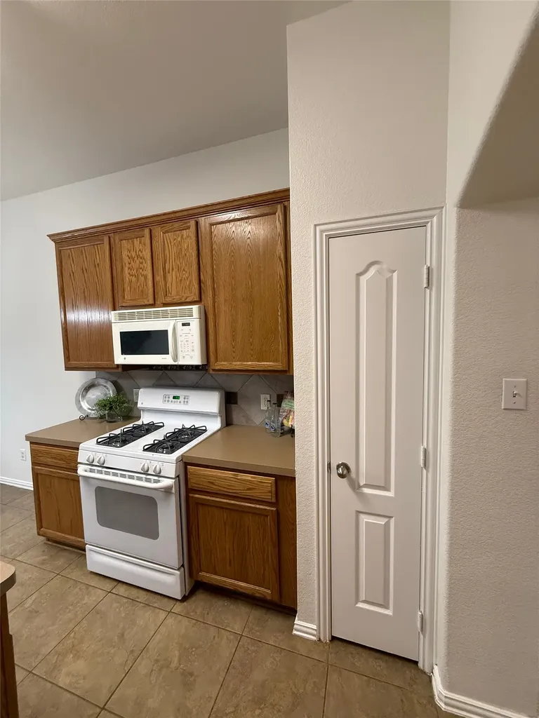 330 Granger Circle Argyle TX 76226