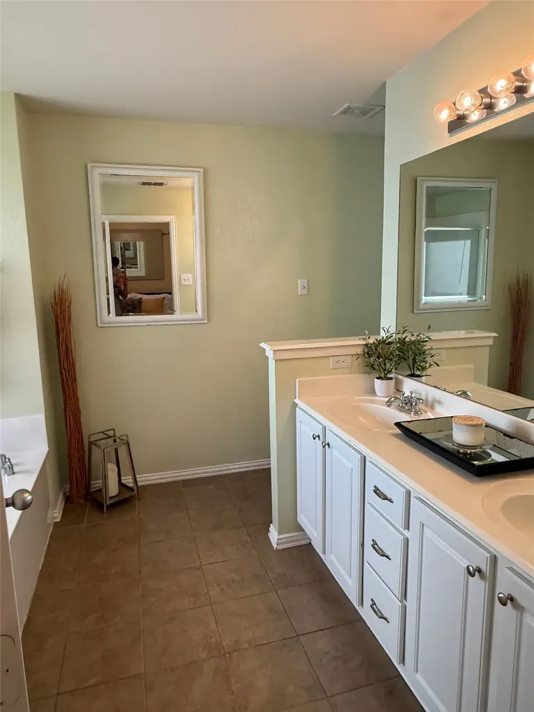 330 Granger Circle Argyle TX 76226
