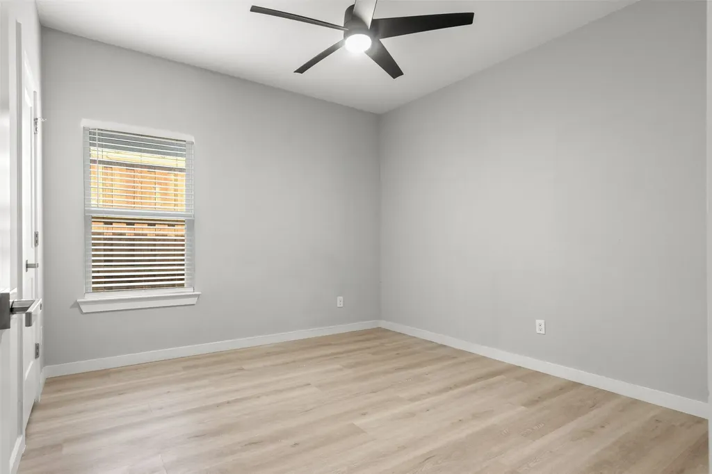 1108 Claude Street Dallas TX 75203