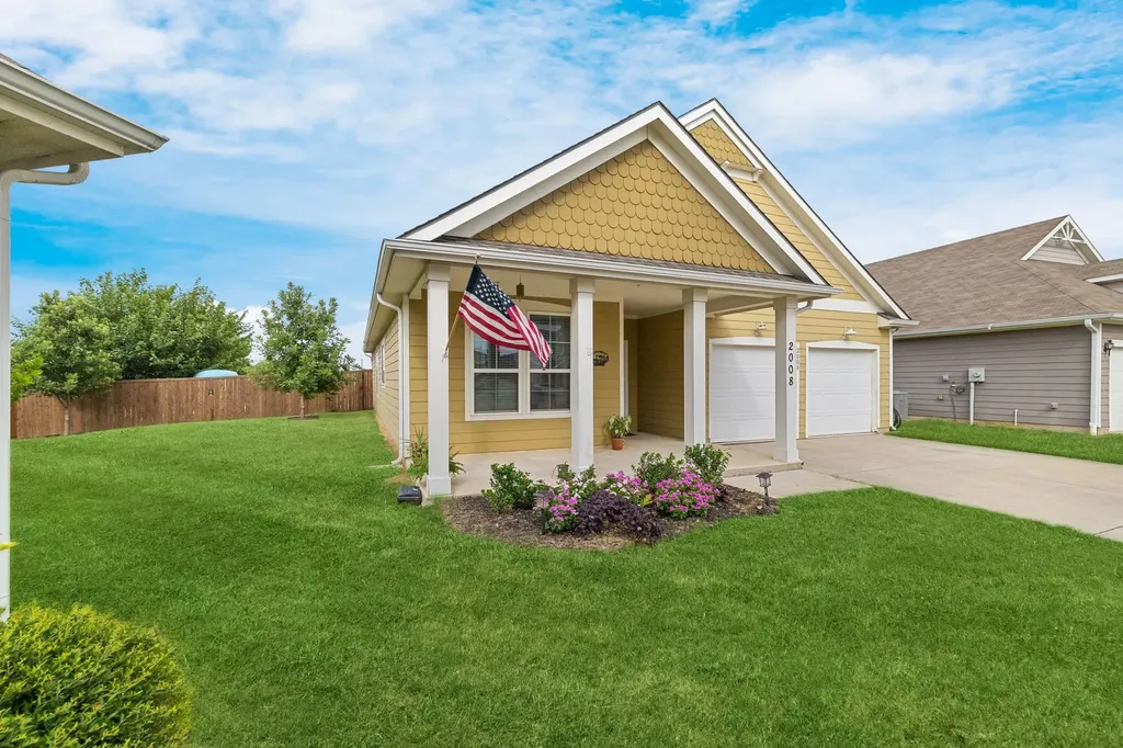 2008 Windsor Farms Drive Denton TX 76207
