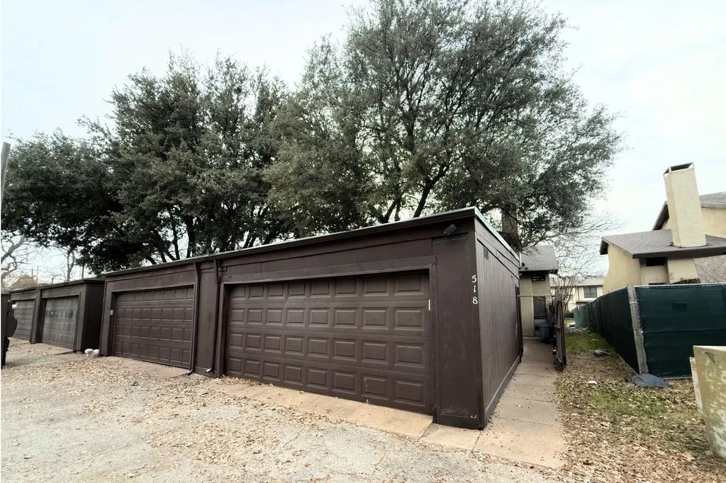 518 Campana Court Irving TX 75061