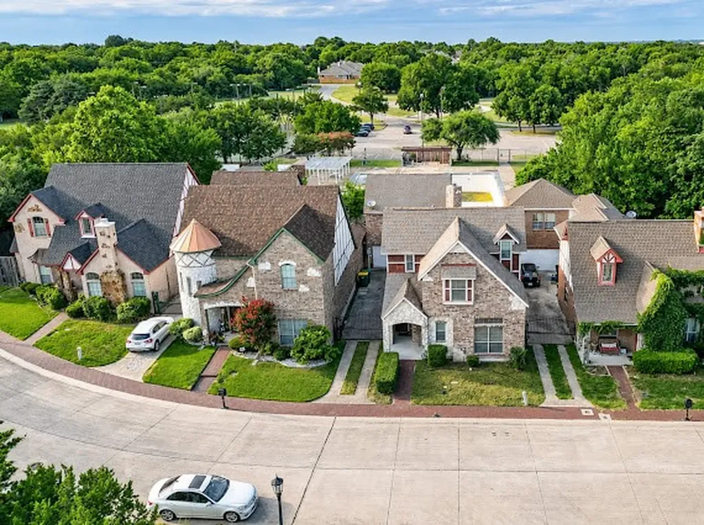 519 Rebecca Drive Cedar Hill TX 75104