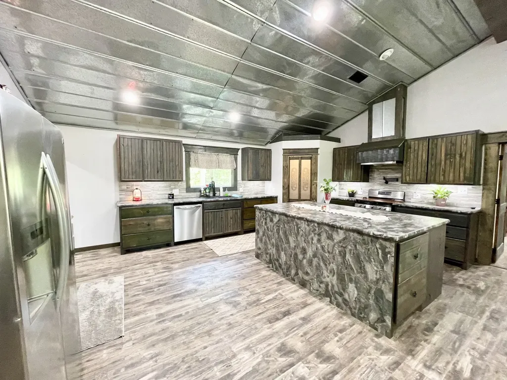 940 County Road 1858 Yantis TX 75497