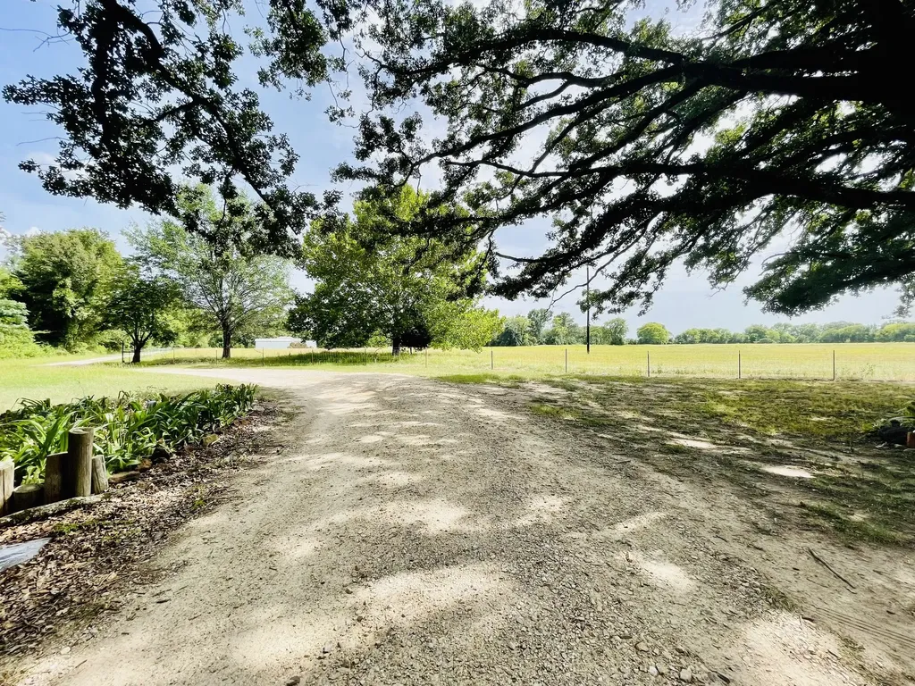 940 County Road 1858 Yantis TX 75497