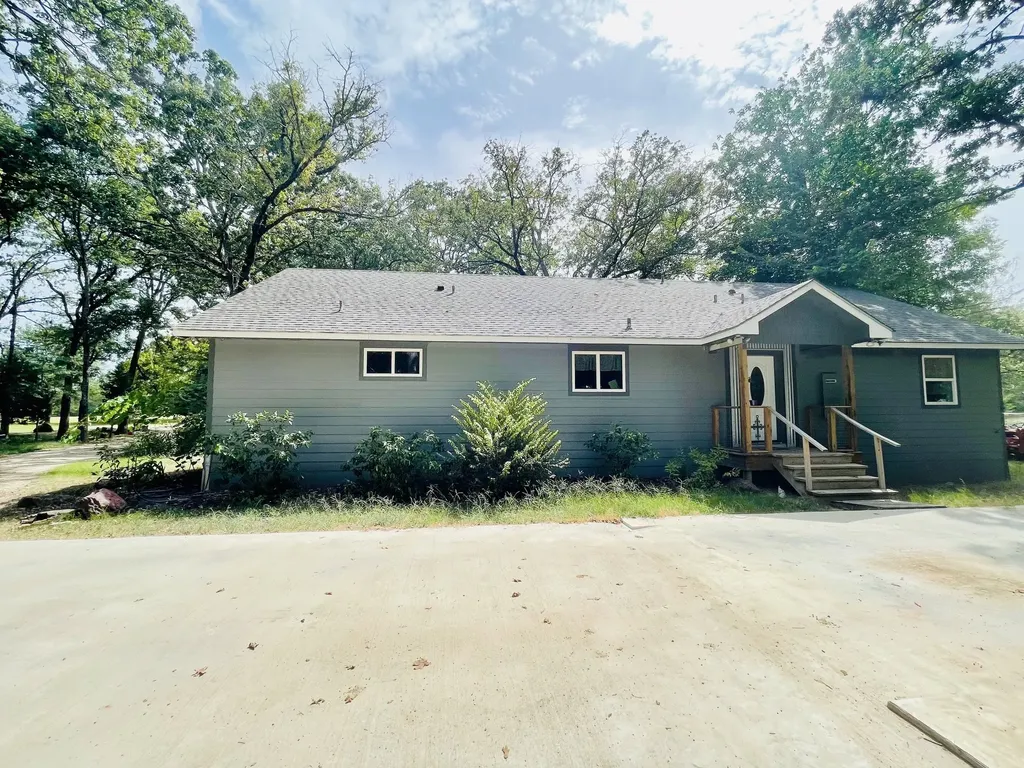 940 County Road 1858 Yantis TX 75497