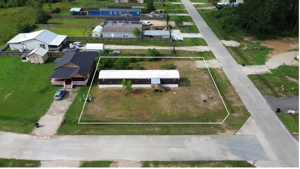 24 Road 5203 Cleveland TX 77327