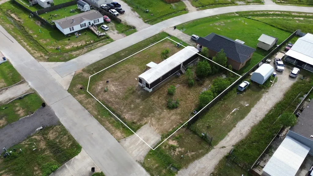 24 Road 5203 Cleveland TX 77327