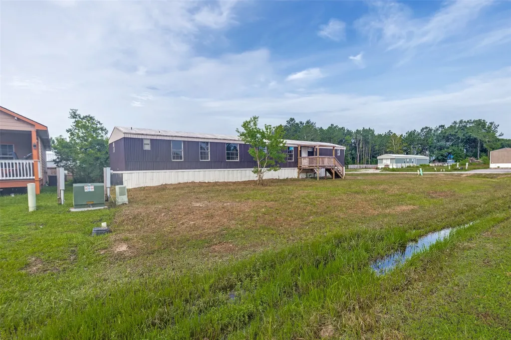 24 Road 5203 Cleveland TX 77327