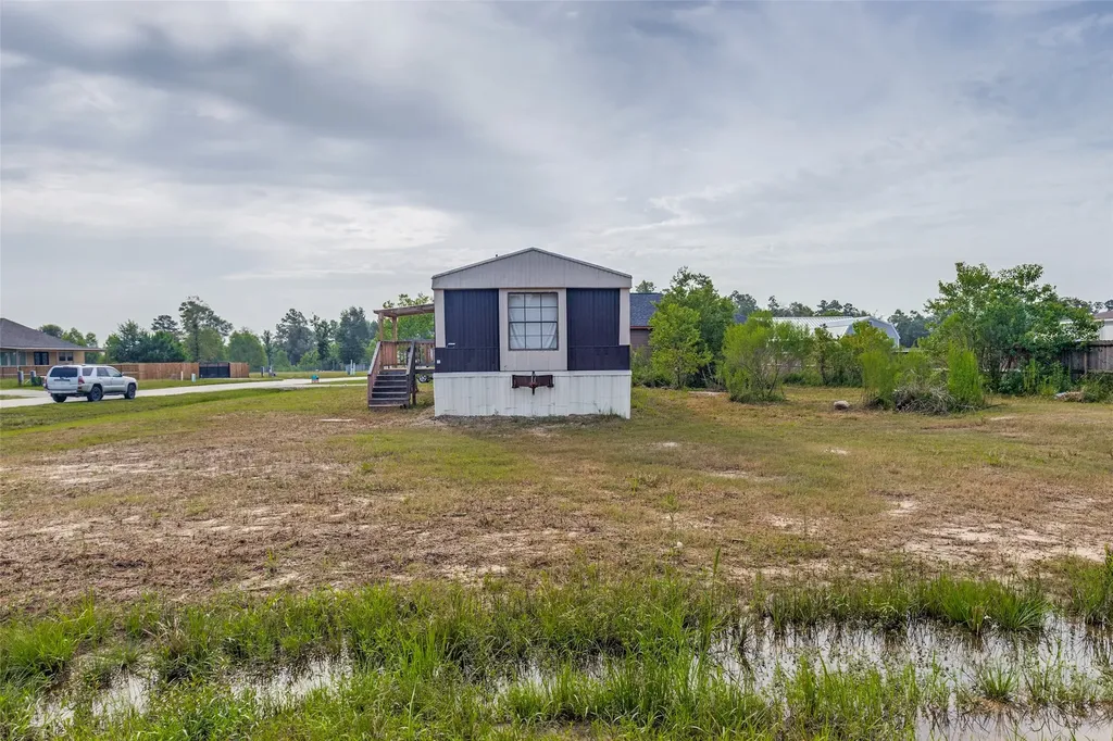 24 Road 5203 Cleveland TX 77327