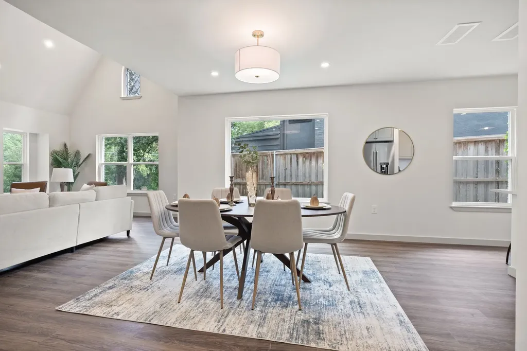 200 S Shore Drive Dallas TX 75216