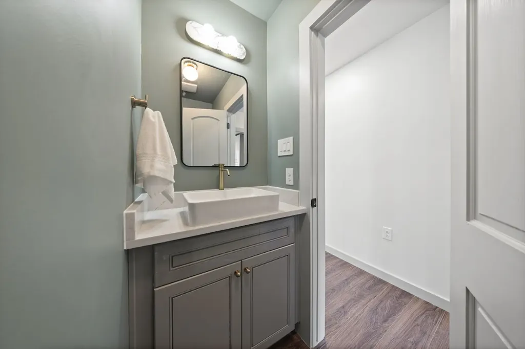 200 S Shore Drive Dallas TX 75216