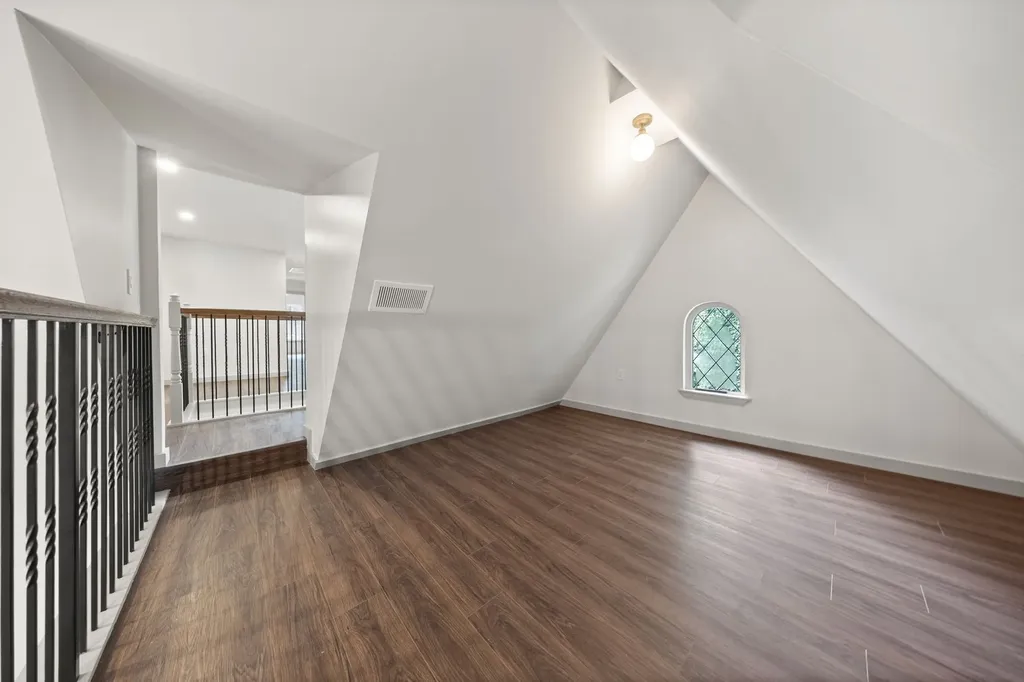 200 S Shore Drive Dallas TX 75216