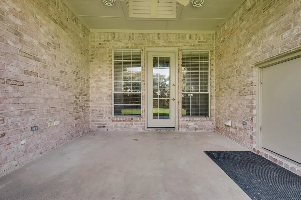 120 Cambridge Court Heath TX 75032