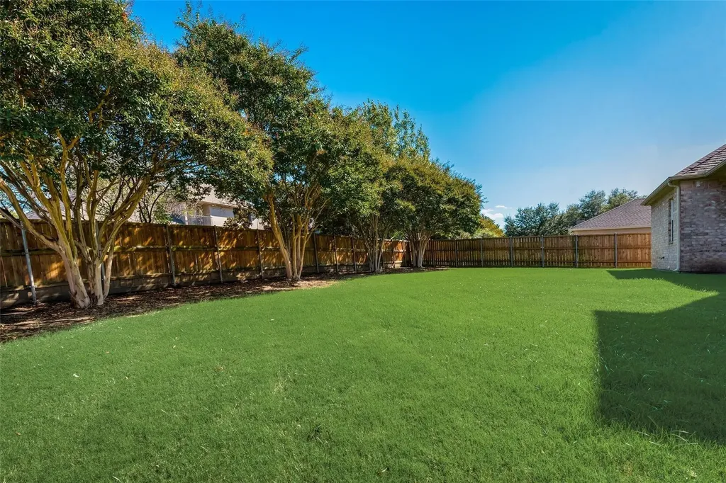 120 Cambridge Court Heath TX 75032