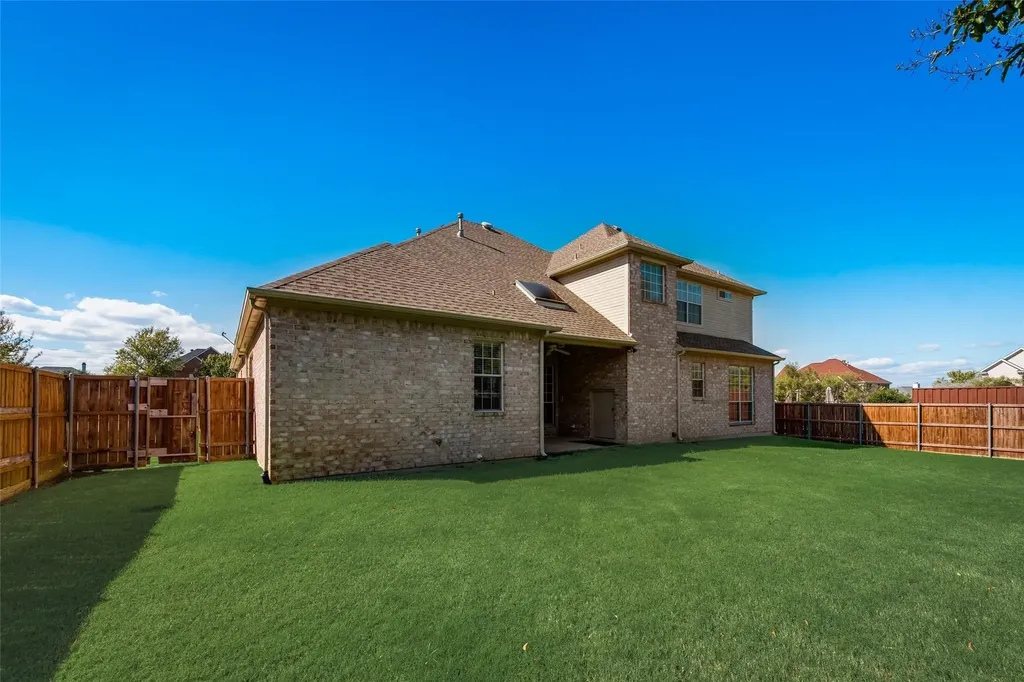 120 Cambridge Court Heath TX 75032