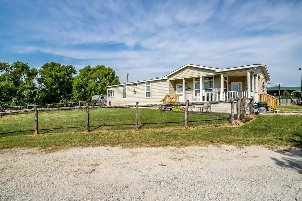 3374 Fm 1189 Brock TX 76087