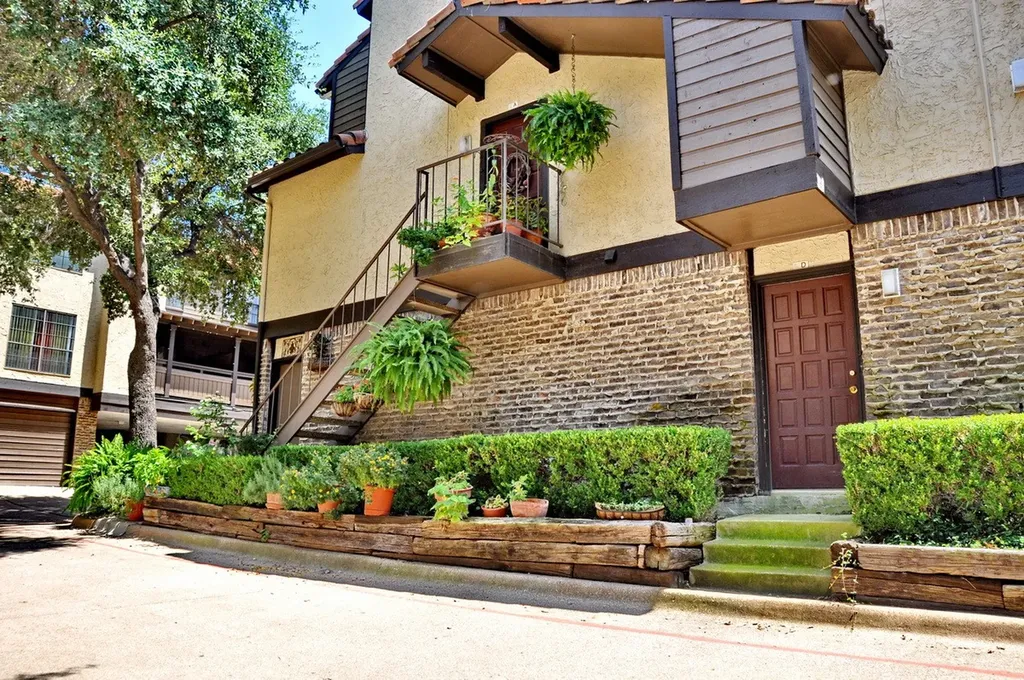 5630 Spring Valley Road Dallas TX 75254