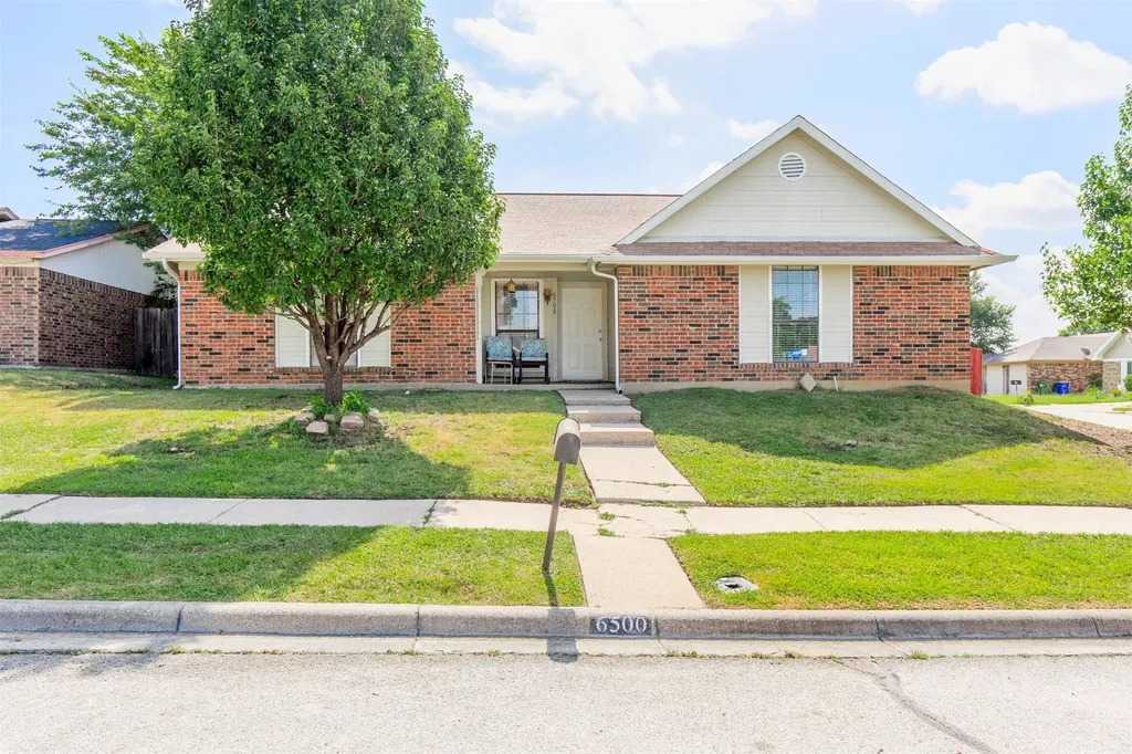 6500 Hughes Drive Watauga TX 76148