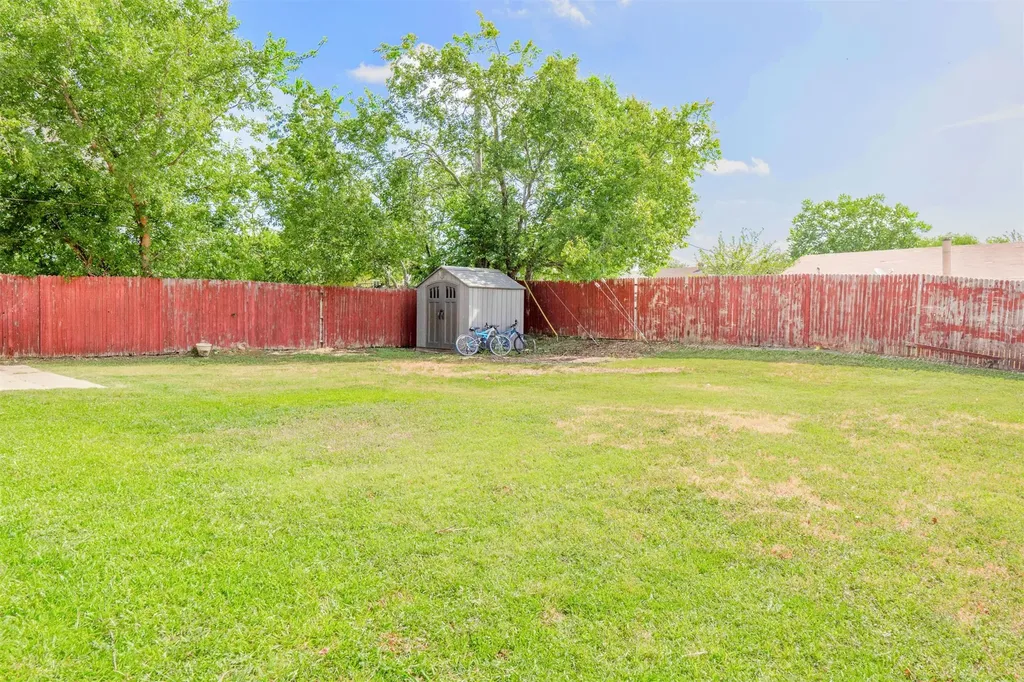6500 Hughes Drive Watauga TX 76148